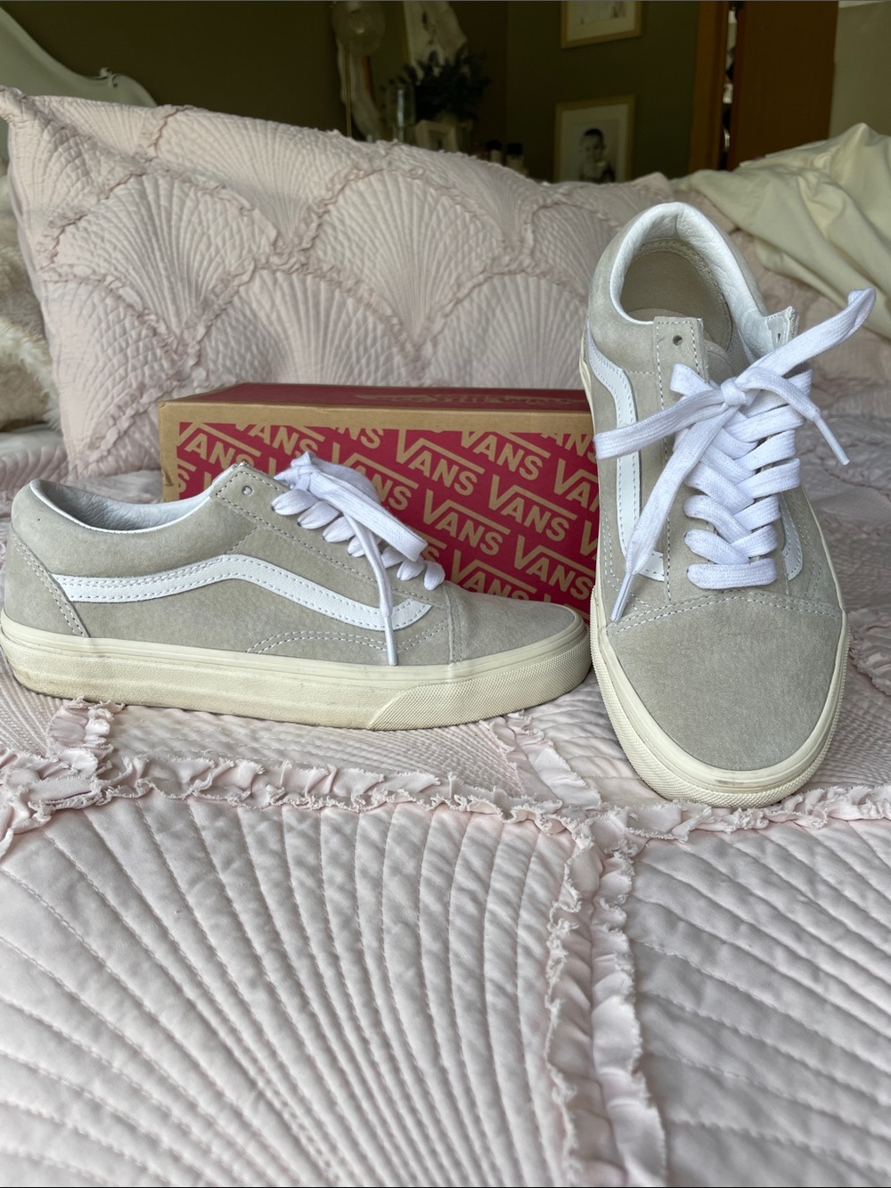 Vans Suede Old Skool Sneakers in Oatmeal and White